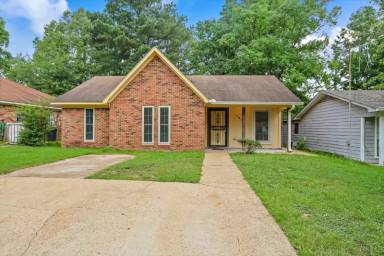 Main picture of 757 Sandy Ln