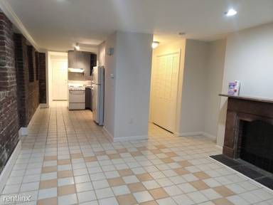 Main picture of 1005 E Capitol St SE