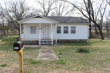 Main picture of 1519 15th Ave N