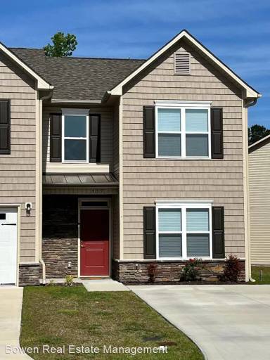 Main picture of 459 Sullivan Loop Rd