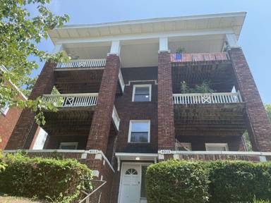 Main picture of 4013 Charlotte St