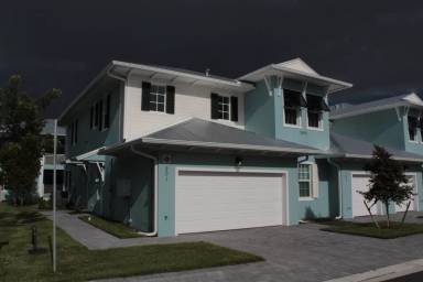 Main picture of 26351 Coco Cay Cir