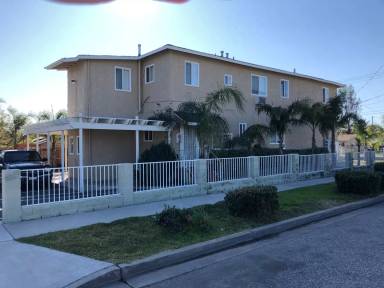 Main picture of 8605 Cypress Ave