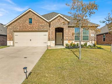 Main picture of 1008 Honey Maple St