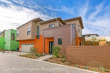 Main picture of 125 Avocado St