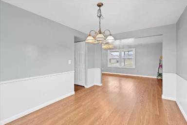 Main picture of 4332 Whiteford Ln