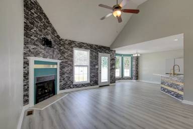 Main picture of 3660 S Naples Ct