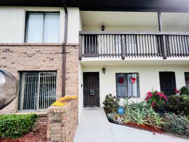 Main picture of Regency Pines Condominium