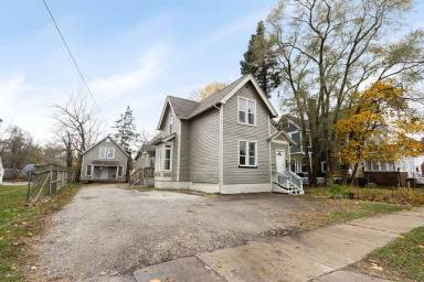 Main picture of 1231 Terrace St