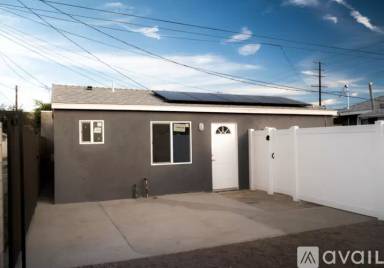 Main picture of 723 W F St