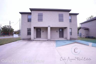 Main picture of 1311 W Monroe Ave