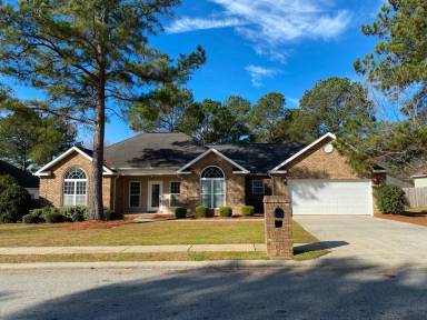 Main picture of 303 Winthrop Ct
