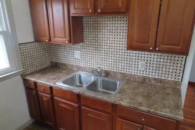 Main picture of 796 N Drexel Ave