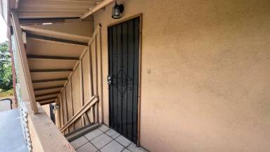 Main picture of 812 S Avocado St