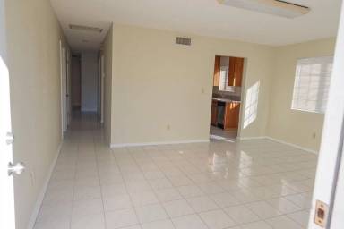 Main picture of 6631 Naomi Ave