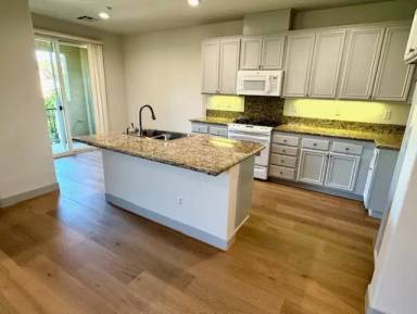 Main picture of 25410 Huxley Dr