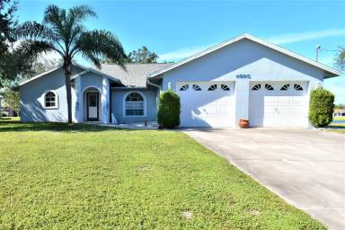 Main picture of 4695 Blueridge St