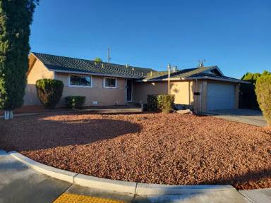 Main picture of 94 Novato Dr
