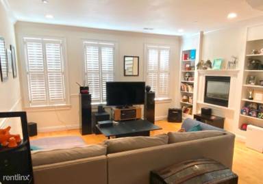 Main picture of 33 N Bennet St