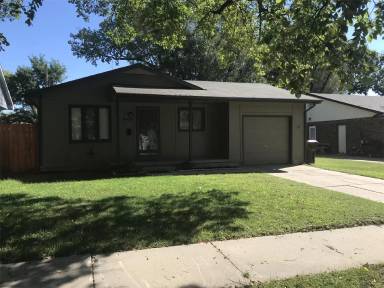 Main picture of 440 S Chase St