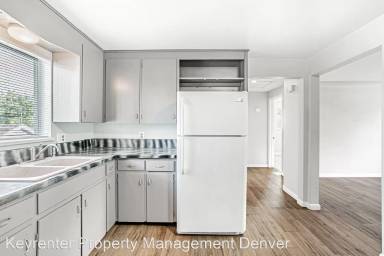 Main picture of 3650 Teller St