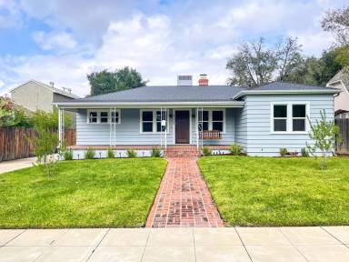 Main picture of 1005 E Colton Ave