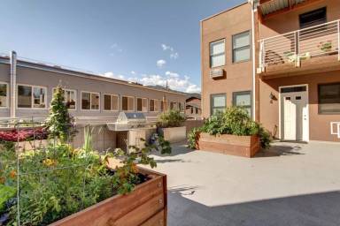 Main picture of 1715 15th St
