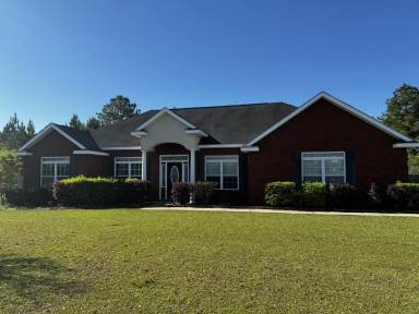 Main picture of 423 Parish Loop NE