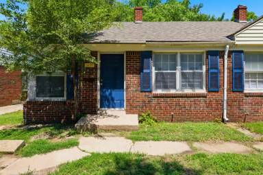 Main picture of 2638 E Grail St