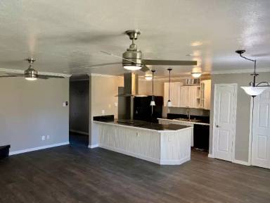 Main picture of 554 Ridgemont Dr