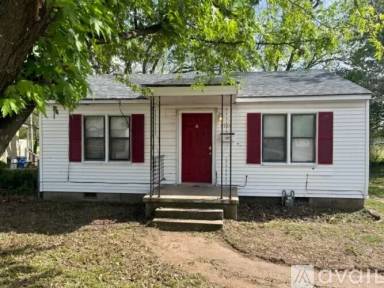 Main picture of 4954 W 2nd St