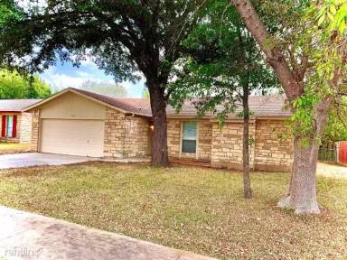 Main picture of 703 Quail Run Rd
