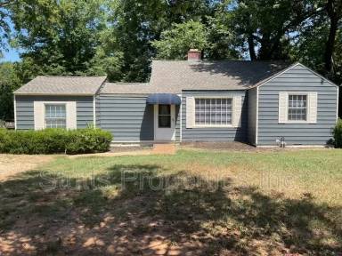 Main picture of 3207 E 12th Ave