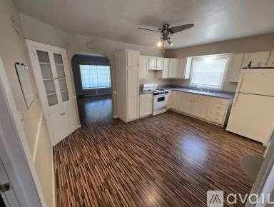 Main picture of 2420 28th St