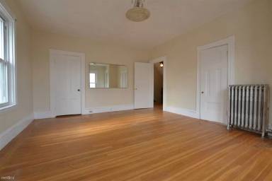 Main picture of 71 Brooks St