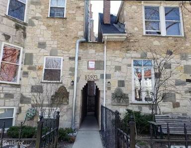 Main picture of 3524 N Marshfield Ave