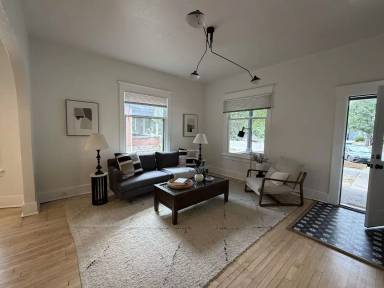 Main picture of 604 S Meldrum St