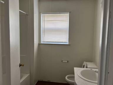 Main picture of 905 Sissom Rd