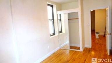 Main picture of 158 W 15th St