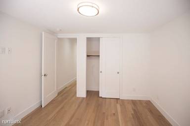 Main picture of 300 E 49th St