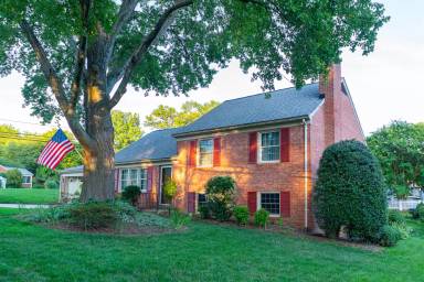 Main picture of 8801 Stark Rd