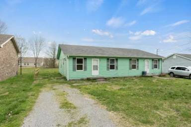 Main picture of 702 Calista Rd