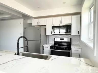 Main picture of 8318 Pickering Ave
