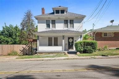 Main picture of 362 Perry Hwy
