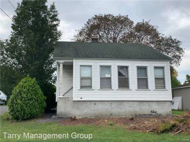 Main picture of 103 Swan Ave