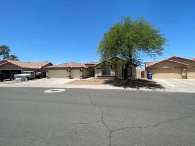 Main picture of 6846 S 19th St