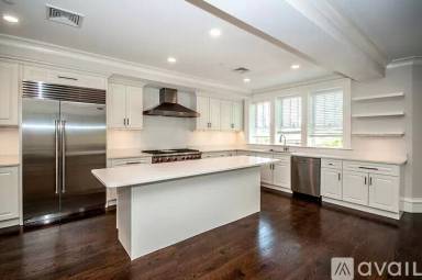 Main picture of 9 Alton Pl