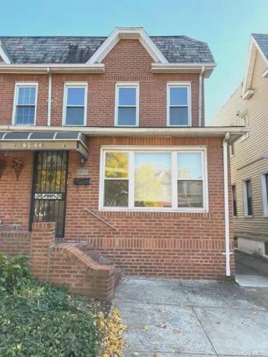 Main picture of 8544 67th Dr