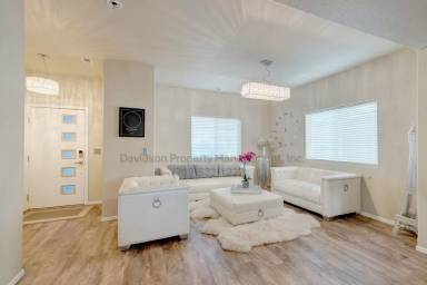 Main picture of 9790 Desert Lily Cir