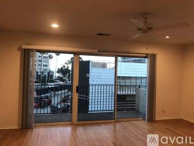 Main picture of 21 Alamitos Ave